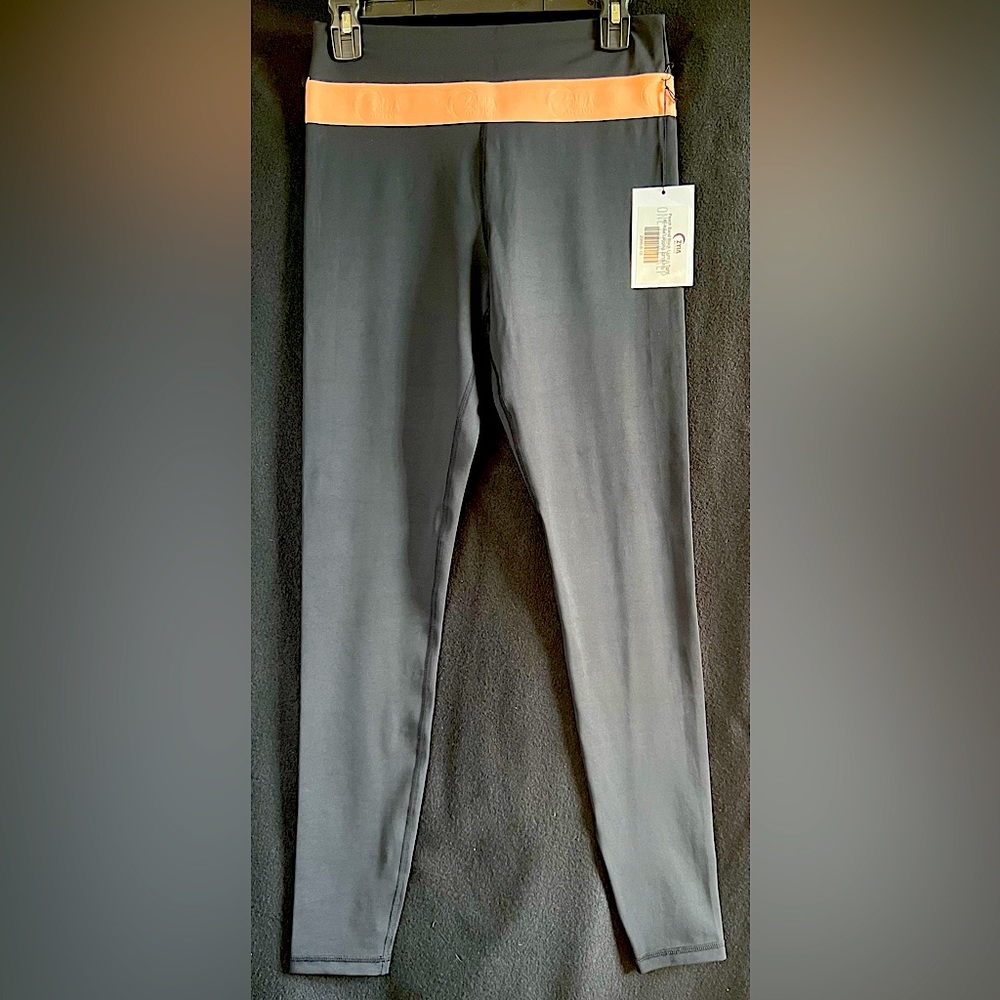 Zyia Peach Band black Light n Tight Hi-Rise Leggings 28” (Sz 8/10)